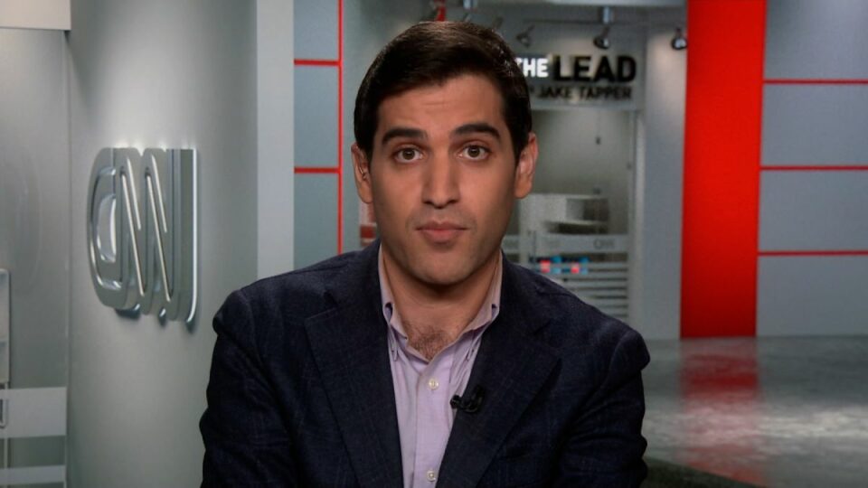 'Democrats are in a lot of trouble': Harry Enten on 2022 midterms