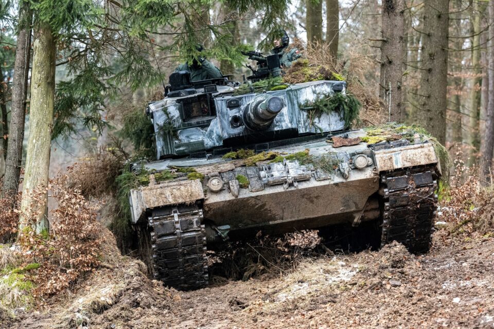 Analysis: Why sending Ukraine tanks represents a fierce new step by the West