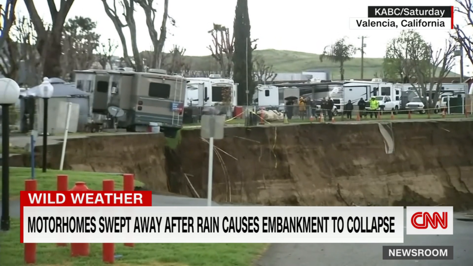 See moment RV sinks into California river amid heavy rain